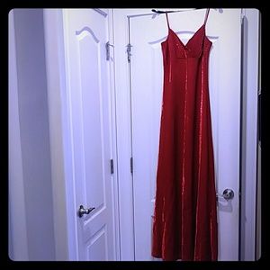 Formal Dress! Fits more like a size 6/8.